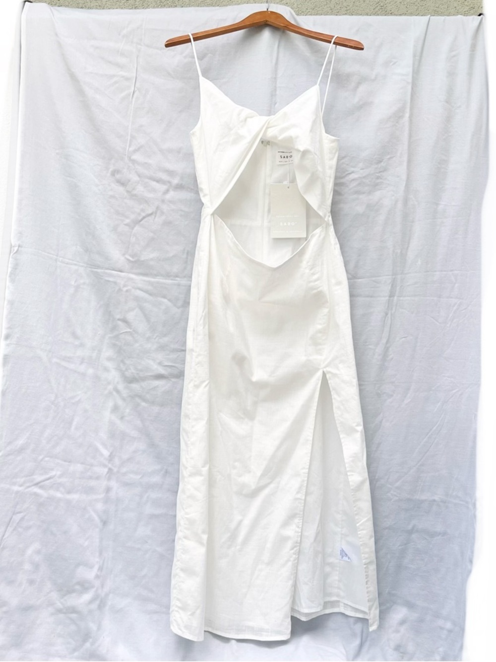 SABO | NWT CIRI CUTOUT MIDI DRESS LARGE IN WHITE OPEN SLIT LINED - Picture 8 of 12